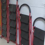 نردبان خانگی لوله ای رویال قرمز 3 پله ارسال با باربری
